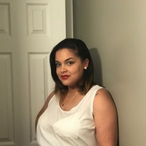 Meet your Posher, Layla